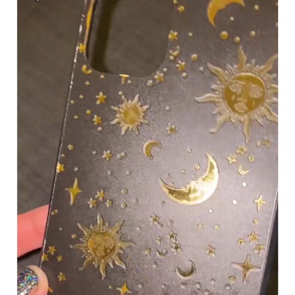 Rogue + Wolf iPhone 11 Pro Max case log - 3 cases total. - Picture 7 of 13